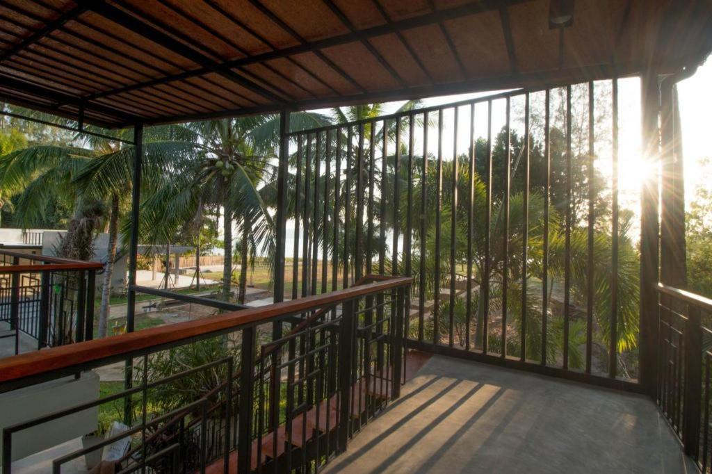 סאטון Seesea Resort מראה חיצוני תמונה