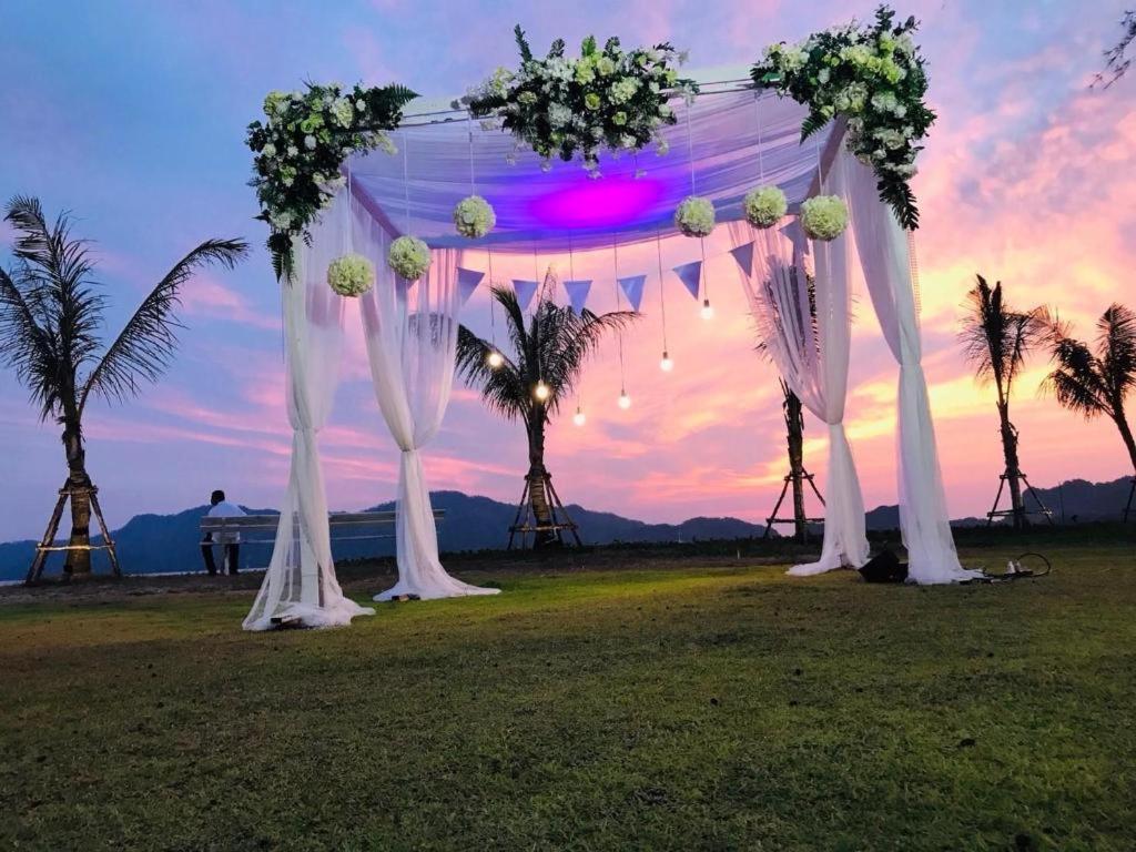 סאטון Seesea Resort מראה חיצוני תמונה